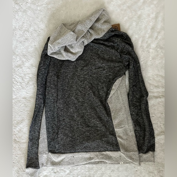 NWT- LENNON & WOLFE Lightweight Pullover Hoodie - Picture 2 of 10